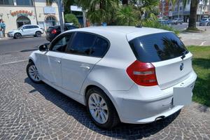 BMW bianca – Anno 2010 – 200.000 km