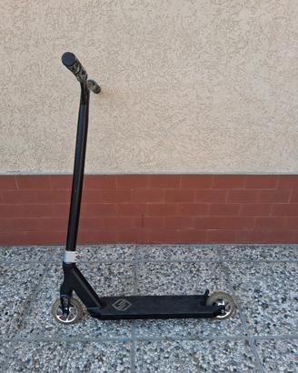 Monopattino a spinta Skatepro