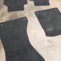 tappetini audi a4 b9