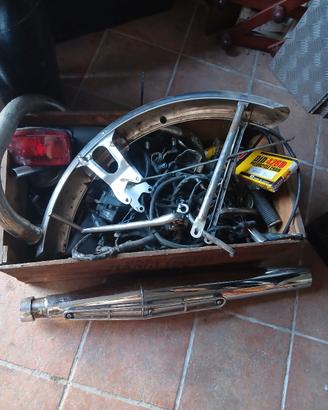 vari ricambi moto 125 giapponese