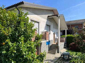 VILLA SINGOLA A POIRINO