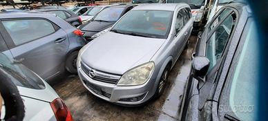 OPEL ASTRA STATION WAGON 2008 - RICAMBI