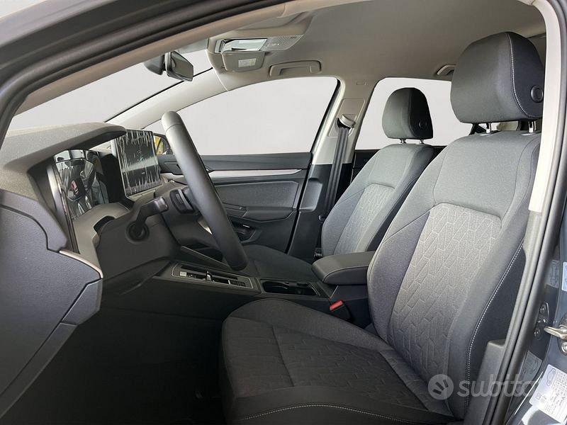 Volkswagen Golf 2025 photo 5