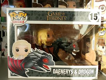Daenerys con drago 
