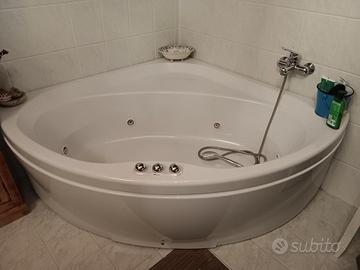 Vasca idromassaggio Albatros angolare