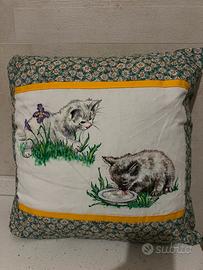 Cuscino disegnato a mano