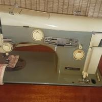 Macchina da cucire vintage
