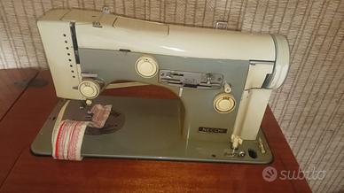 Macchina da cucire vintage