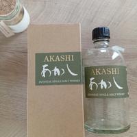 Bottiglia vuota di Akashi Whisky 