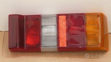 fanale post. destro Lancia y10 serie 1