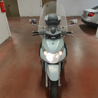 Piaggio Beverly 400i.e
