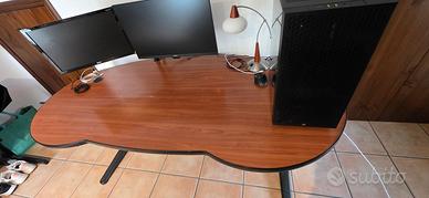 Scrivania da studio consulenziale