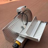 Affettatrice professionale a gravità