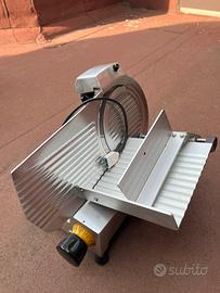 Affettatrice professionale a gravità