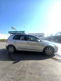 VOLKSWAGEN GOLF V 2.0 TDI 140 CV
