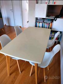 Tavolo Made in stile moderno scandinavo