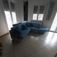 Divano con penisola 2m44 per 2 m44 colore blu