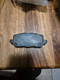 4 pastiglie Brembo,filtro olio,4litri olio Honda,