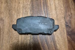 4 pastiglie Brembo,filtro olio,4litri olio Honda,