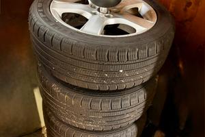 Cerchi gommati da 16” 205/50/16 INVERNALI