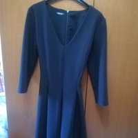 Vestito nero motivi