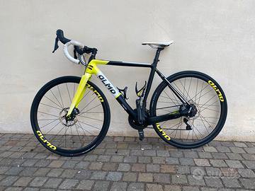 Bici da corsa con pedalata assistita