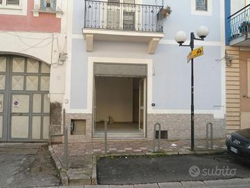 LOCALECOMMERCiALE Di 35 MQ *Via SAN MARCO