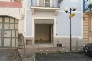 LOCALECOMMERCiALE Di 35 MQ *Via SAN MARCO