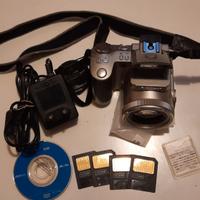 MACCHINA FOTOGRAFICA FUJIFILM FINEPIX 4900Z