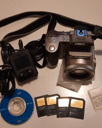 MACCHINA FOTOGRAFICA FUJIFILM FINEPIX 4900Z