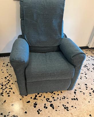 Poltrona ortopedica reclinabile alzapersona
