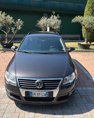 Volkswagen Passat 2.0 TDI DPF Var. DSG Business
