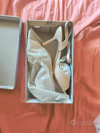 Scarpe color beige