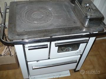 Stufa a legna "poutage" con tubi