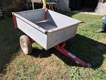 Carretto da giardino 