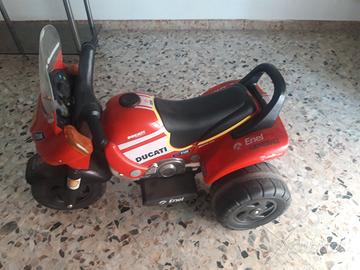 Moto elettrica Peg Perego