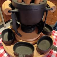 Set completo in ghisa per fonduta