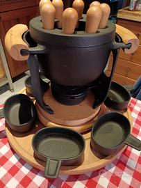 Set completo in ghisa per fonduta