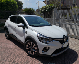 Renault Captur 1.6 benzina Ibrida FULL