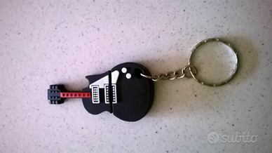 Pen drive guitar