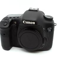 CANON EOS 7D + Battery Grip BG-E7