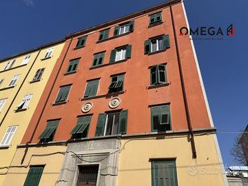 VIA LAMARMORA - Ampia cantina.