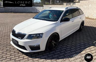 Skoda Octavia 2.0 TDI Wagon RS - 2013 “”