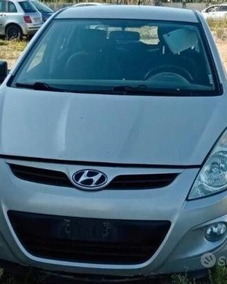 Hyundai i20 2010 ricambi