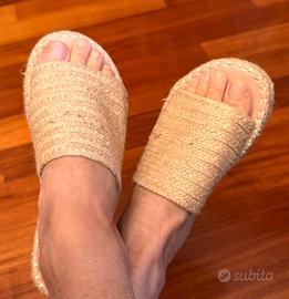 Sandali con zeppa in fibra naturale