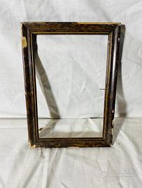 Antica cornice in legno