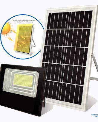 Faro 380 Led con Pannello Solare e Telecomando
