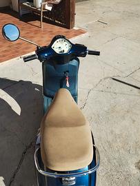 Piaggio Vespa 50 LX - 2012