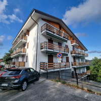 Privato vende trilocale