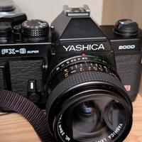 due macchine fotografiche a pellicola 